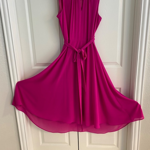 Jessica Howard Party dress, size 12, fuchsia in color - Picture 8 of 9